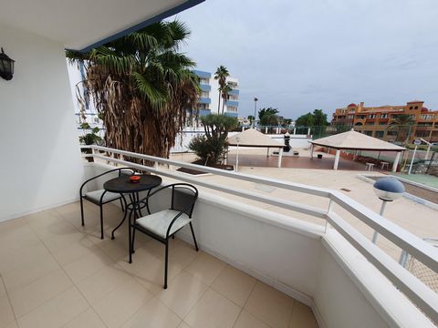A great opportunity to climb onto the Tenerife property ladder with this very spacious one bedroom apartment situated within an established complex with reception, 2 communal pools, on-site bar and restaurant, supermarket and more. The apartment has ...