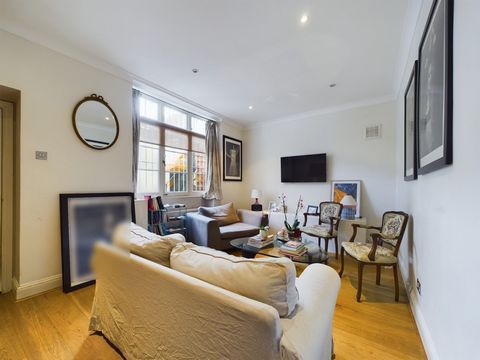 An ideally located two bedroom garden flat offering wellproportioned rooms throughout and a super patio to the rear with a back gate leading directly onto the quiet Moreton Terrace Mews. Both of the double bedrooms are served by a family bathroom, th...