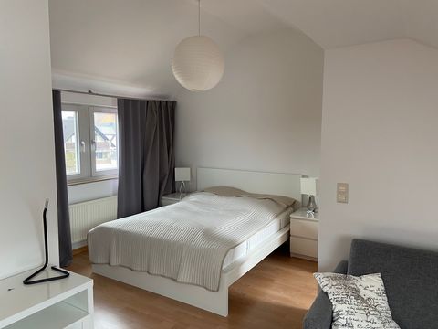 The apartment is divided into a dressing room, kitchen, bathroom/WC and a large living room. In the living room is a double bed and a high quality couchbed. A maximum of 3 adults or 2 adults and 2 children can stay. About the location: The apartment ...