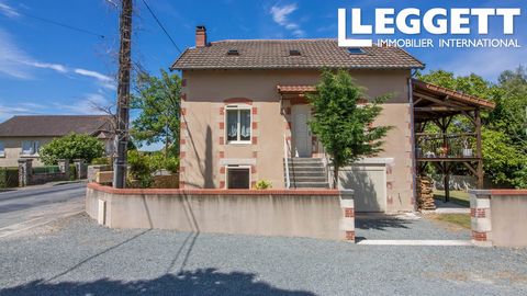 A25464SGE24 - This property has been nicely renovated over the years with double glazing and solar powered electric shutters and is well decorated throughout. Just 150 meters from the village amenities including the bakery, butchers, village store, h...