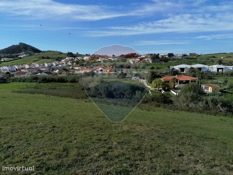 Plot of land for urban construction with total gross area of 15,146.5m2 -Land with unobstructed view. -Quiet countryside. -Quick access to the A8 motorway. -It is 5 min from all kinds of commerce, 15 minutes from the Beatriz Ângelo Host.  