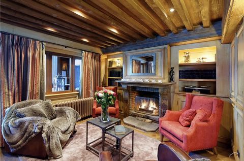 La Maison Gadait presents a chalet with an authentic style for this friendly chalet with 5 spacious en-suite bedrooms. The use of traditional materials creates a warm atmosphere. The living area, with its different spaces, provides a homely and intim...