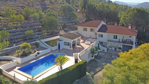 Discover Luxury Living at the Prestigious Gran Muntanya Villa Embrace the essence of the Mediterranean with this villa´s expansive terraces offering breathtaking sea and mountain views. The meticulously manicured garden and 9x4.5m saltwater pool prov...