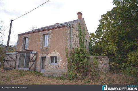 Mandate N°FRP155247 : House approximately 141 m2 including 7 room(s) - 3 bed-rooms - Site : 1685 m2. - Equipement annex : Garden, Cour *, double vitrage, cellier, Fireplace, - chauffage : aucun - Expect some renovation - More information is avaible u...