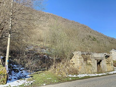 Only a few minutes from the resort of Guzet Neige, this land is ideally located. It is serviced, and an earthwork has already been carried out on the front part, in order to welcome your future home. A water meter was installed and electricity connec...
