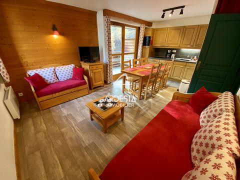 Ontdek dit prachtige T3 appartement van 40,70 m2, ideaal gelegen in Valloire (73450), op een steenworp afstand van de skiliften. Deze zeldzame woning biedt een uitzonderlijke leefomgeving met zijn twee slaapkamers, waarvan er één een eigen doucheruim...