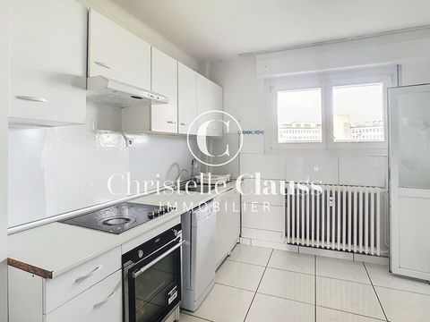 EXCLUSIVELY, in SELESTAT, in your CHRISTELLE CLAUSS IMMOBILIER agency, come and discover this 63m2 apartment located near the main roads and a few steps from shops and schools, on the third floor of a condominium without elevator. It consists of an e...