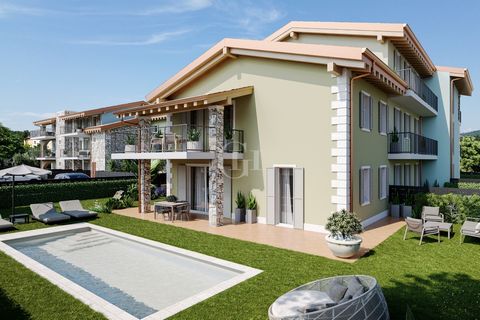 Residence Primavera: Ihr Neubeginn in Costermano sul Garda! Stellen Sie sich vor, in einem exklusiven Haus zu wohnen, eingebettet in die natürliche Schönheit und das Grün des renommierten Ferienortes Costermano sul Garda: Hier befindet sich das „Resi...