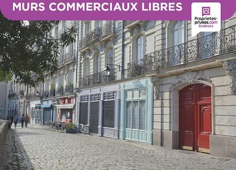 MONTEUX 84170 - Vaucluse - 645 000 euros - EMPLACEMENT N°1 - Nicolas JENNY vous propose les murs commerciaux et professionnels de ce local de 220 m² idéalement situé dans une zone à très forte expansion. Tout commerces sauf restauration. Garantie déc...