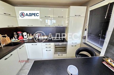 Grand appartement d’une chambre en brique près du Grand Mall Varna. Il se compose d’un séjour avec kitchenette, d’une chambre, d’une terrasse, d’une salle de bain avec WC et d’un hall d’entrée. Il est à vendre entièrement meublé et équipé. Il y a aus...