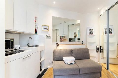 Gelegen in het hart van Parijs, vlakbij de Grands Boulevards en de Beurs, is deze gezellige studio ideaal voor het huisvesten van 2 personen. Gelegen in het hart van Parijs, vlakbij de Grands Boulevards, is deze gezellige studio ideaal voor het huisv...