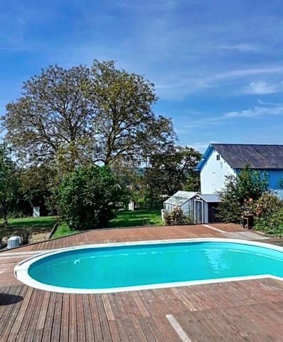 Je m'appelle LUCKY, je suis un pavillon NON MITOYEN élevé sur SOUS SOL TOTAL et édifiée sur une parcelle de 1600 m2 environ avec PISCINE et TERRASSE. Je me compose d'une entrée, un séjour double avec cheminée et accès terrasse, une cuisine et arrière...