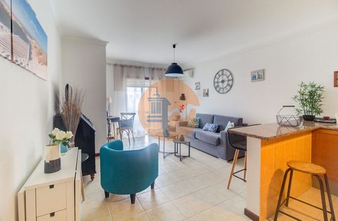 Magnífico apartamento T1+1 na Guadiana Foz. O imóvel destaca-se por um hall de entrada convidativo, uma cozinha moderna e uma espaçosa sala em formato open space. Oferece um quarto principal com roupeiro embutido e um segundo quarto versátil, ideal p...