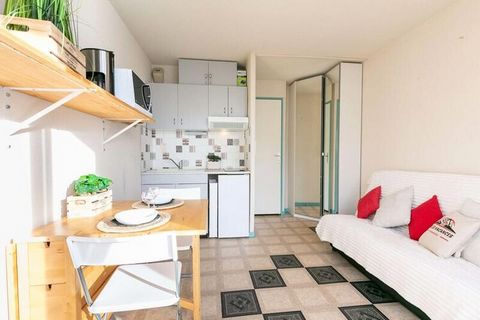 Deze charmante studio, ideaal voor maximaal vier gasten, biedt een gezellige en comfortabele ruimte voor een onvergetelijk uitje in de bergen. De studio beschikt over een balkon met een prachtig uitzicht op de Pyreneeën, waardoor het een rustig toevl...