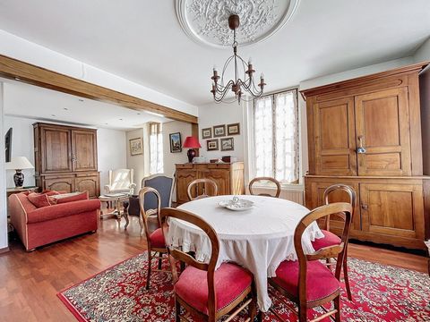 MAISON DE VILLE TRADITIONNELLE