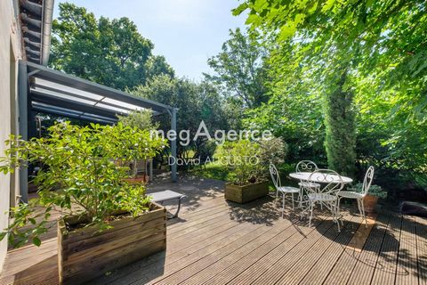 Propriété sur 9438m2 de terrain, 3 studios indépendants, piscine