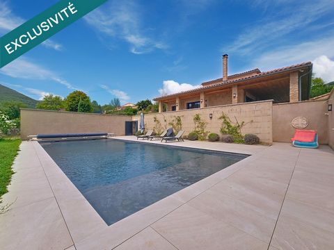 Maison contemporaine aux prestations haut de gamme avec piscine chauffée et terrain de plus d’1,4 hectare