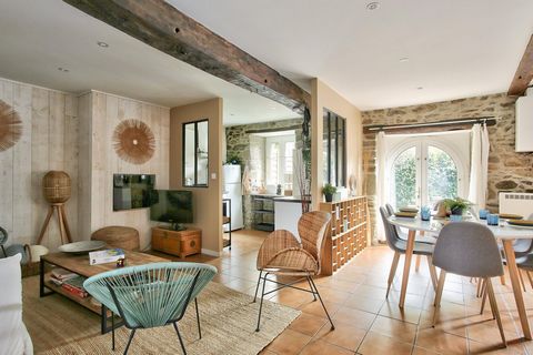 Charmante maison en pierre de 79 m² située dans le plus beau village de France Saint Suliac
