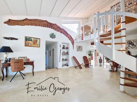 Grande maison de charme avec piscine et appartement indépendant