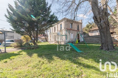 iad France - Elisabète Leblan vous propose: Maison familiale ou bien à usage mixte – 150 m² habitables avec dépendance (65 m²) – Terrain de 1480 m² – Villeneuve-Saint-Georges Située à seulement 5 minutes à pied de la gare RER D de Villeneuve-Saint-Ge...