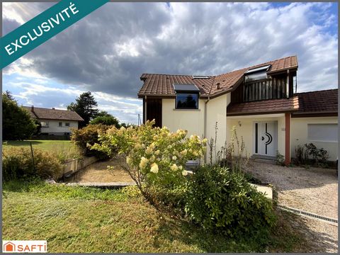 MAISON D'ARCHITECTE 320 M2 , DEPENDANCES, PROCHE FORÊT ET LAC DE BOUZEY