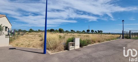 iad France - Alice Boyet bietet: * BAULAND von 426 m² - GEPFLEGT - RUHIG - IN DER NÄHE DES CANAL DU MIDI * In der Gemeinde Roubia, einem Dorf zwischen Narbonne und Lezignan ... Zu verkaufen Gebäude und betreutes Grundstück, kostenloser Bauherr in ein...