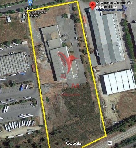 Land with 22,600 m2, with pavilions with a total area of construction of 3.576m2. Excellent location, next to IP3. For more information or visit, do not hesitate to contact us! https://youtu.be/XN8UqlTrkaghttps://youtu.be/XN8UqlTrkag Who the people o...