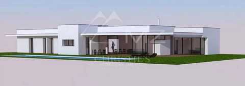 Construction project to be finalized in a quiet residential area of Mouans-Sartoux. The land of about 3200sqm includes a first finalized villa of 113sqm plus a workshop of 70sqm. On the first floor, living rooms. On the first floor, three bedrooms an...