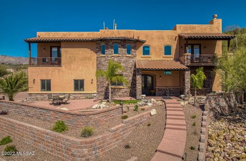 ***Inverted floor-plan to MAXIMIZE the VIEWS!! ***No water bills here you OWN the well!!So many ways to enjoy your 1.1-acre Desert Oasis with your very own private well! Once you arrive at your oasis you are greeted by the flowing creek (recirculatin...