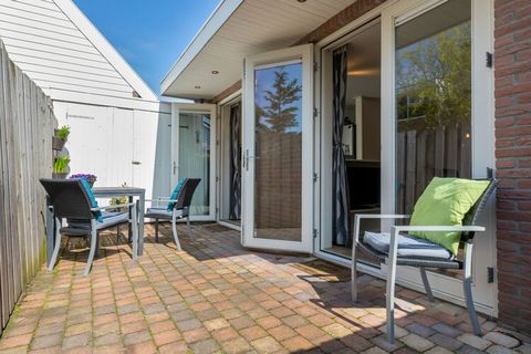 This cozy holiday home is quietly located near the center of the bustling village of Domburg. Due to the central location, you can reach the beach in a few minutes from the accommodation, which is wonderful to be in all seasons of the year. The house...