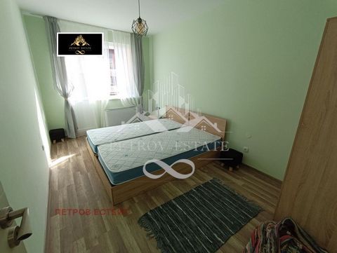 We offer a finished and fully furnished floor of a house in the wide center of Velingrad. It is located close to a forest, a spa hotel with an aqua park, a cafe, a pizzeria, a school, a park and shops. The apartment consists of an entrance hall, a li...