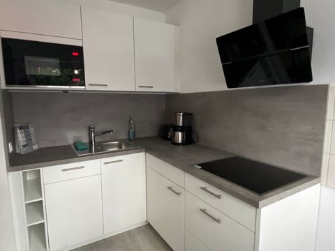 Newly furnished, fully equipped 1.5 room flat Living/bedroom with boxspring bed, sofa and desk Fitted kitchen with cooker, microwave and dishwasher Modern bathroom with hairdryer Balcony Underground parking space Bed linen and towels, crockery and cu...