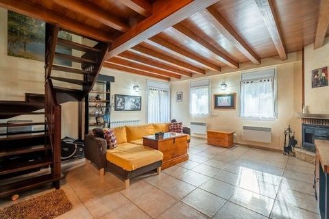 Fantastic duplex penthouse to buy in Ordino,~This property is located in a quiet residential area a few minutes from the center of the parish where you can find all the necessary services for your day to day.~The property consists of approximately 13...