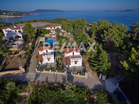 Northern Sporades Real Estate Consultant Kollias Panagiotis: Exclusively available for sale is a residential complex with a swimming pool in the village of Votsi in the Municipality of Alonissos. The complex consists of 4 buildings. The first buildin...