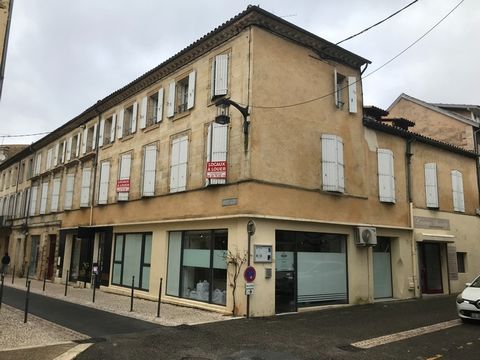 Dpt Dordogne (24), à vendre BERGERAC immeuble - Terrain de 30,00 m²