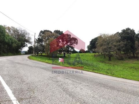 Rustic land with 450m2. Good access close to the urban area with services and commerce. *The information provided is for informational purposes only, non-binding, and does not require consultation with the mediator.* Energy Rating: Exempt #ref:130240...