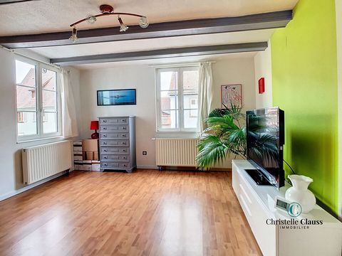 EXCLUSIVELY, in SELESTAT, in your CHRISTELLE CLAUSS IMMOBILIER agency, come and discover this apartment located near the city center and a few steps from the shops, in a small condominium on the first floor. This apartment of 68.4 m2 of living space ...