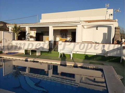 Country property for holiday rental near the beach. 3 Bedrooms, 1 bathroom, terrace, pool.