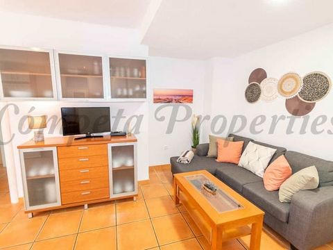 Charming flat situated in El Morche, 2 minutes walking distance to the beach and next to all amenities. The interior of the property consists of a living room with open plan fully equipped kitchen, a double bedroom with double bed, a second bedroom w...