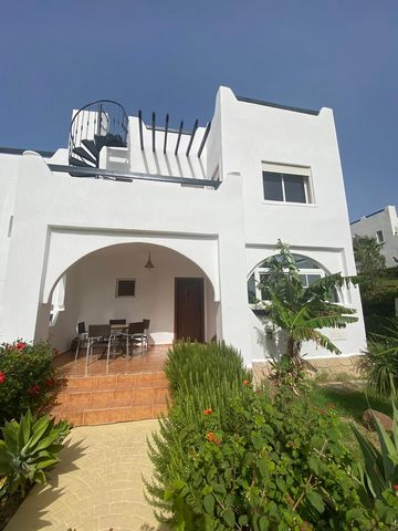 In this quiet and bright area of Fnideq and mainly at the prestigious tourist complex 'Alcudia smir', a charming villa of 250m2 is offered for sale. The villa is built on 2 floors of 80m2 each, leaving a large enough garden to enjoy. The first floor ...
