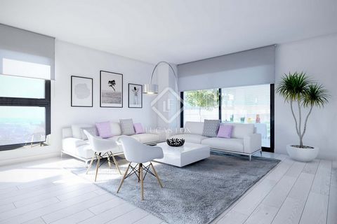 Esta exclusiva promoción de obra ofrece una vivienda de lujo de 162 m² ideal para una pareja o un profesional, situada sobre una parcela privada de más de 1 hectárea. Se encuentra en una privilegiada ubicación en Esplugues, Barcelona, donde los resid...