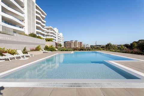 Discover the perfect getaway in the Cedar Hills, in the hills of the cruise in Odivelas. This magnificent 4-bedroom apartment offers the ideal combination of comfort, elegance and tranquility, with stunning views of the city and the surrounding natur...