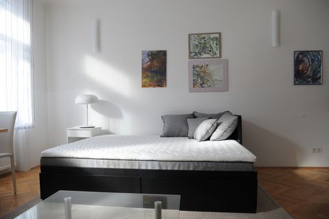 Our studio apartment “Wiegele” is located in the 10th district of Vienna, Antonsplatz 7–8/26 and is very easy to reach by public transport. The city centre is only 10 minutes away. The modern and fully furnished studio apartment with a size of 35 m²,...