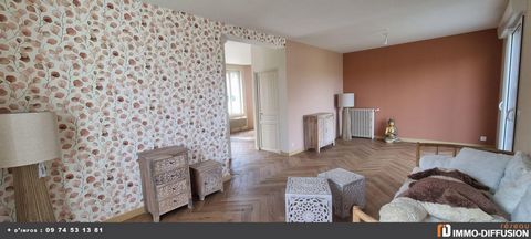 Mandate N°FRP166927 : House approximately 90 m2 including 5 room(s) - 2 bed-rooms - Garden : 789 m2, Sight : Garden. Built in 1930 - Equipement annex : Garden, Cour *, Terrace, parking, double vitrage, véranda, Cellar and Reversible air conditioning ...