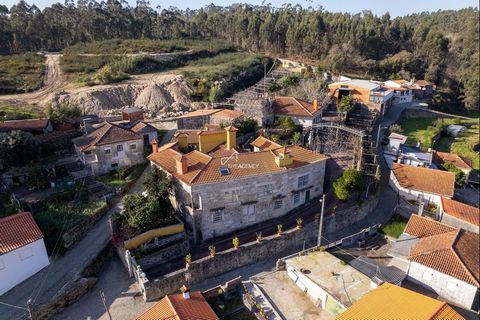 This magnificent early 20th-century estate offers a unique and luxurious experience, blending history and elegance. With a building area of 1,079 m² and expansive grounds of 4,957 m², this exclusive property with 3 +1 bedrooms showcases impressive ar...