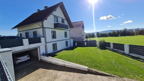 Strategisch uitstekende locatie met optimale verbindingen naar Steyr, Enns, Linz en de snelweg! Deze woning is gelegen in Dietach, een zeer aantrekkelijke en dus centrale locatie. De woning heeft 156 m² woonoppervlak en beschikt over 6 kamers. Het ho...