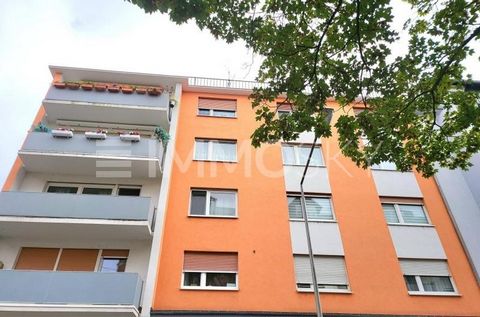 Zum Verkauf steht diese sehr helle und gepflegte Eigentumswohnung mitten in Mannheim, die über eine Wohnfläche von 73,4 m² und 3 Zimmer verfügt. Beim Betreten der Wohnung gelangen Sie in den Eingangsbereich, welcher genügend Platz für Ihre Garderobe ...