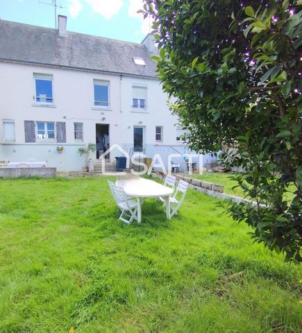 Située à Lanester (56600), cette maison bénéficie d'un environnement urbain dynamique à proximité des écoles, des arrêts de bus et des commerces. Idéalement située, cette propriété offre un cadre de vie pratique et fonctionnel pour toute la famille. ...