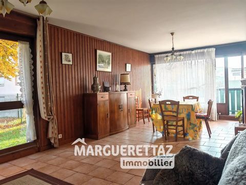 Appartement 3 pièces à SALLANCHES EN EXCLUSIVITE, venez découvrir ce bel appartement T3 de 82,65 m², au rez de chaussée d'une copropriété au calme à Sallanches. Pouvant être transformé facilement en 4 pièces, ce bien est composé d'une grande entrée/h...