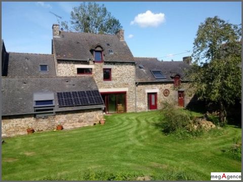 Située à Baguer-Morvan (35120), cette propriété offre un cadre idyllique pour les amoureux de la nature à la recherche de tranquillité. Nichée dans un havre de paix, cette charmante commune bretonne bénéficie d'un environnement préservé, propice aux ...